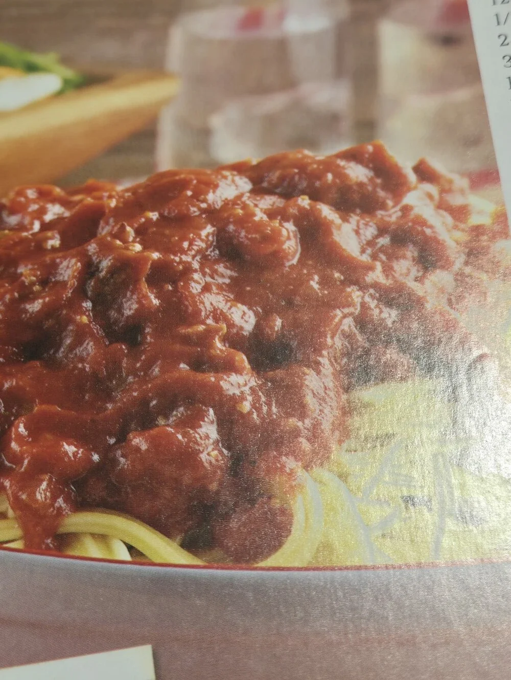 101 Slow-Cooker Recipes Cookbook - Red & Cream Cover